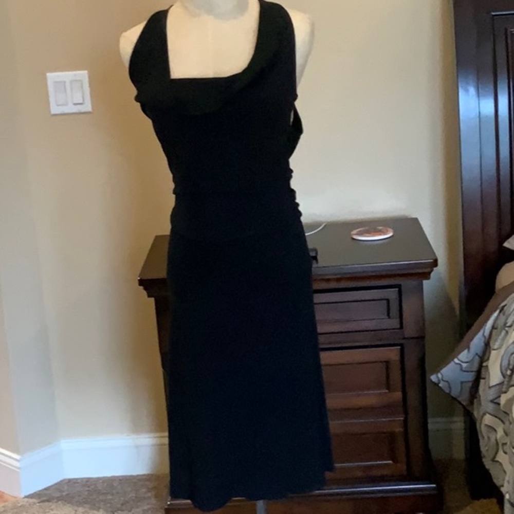 Bebe black form fit dress open back pink lace XS